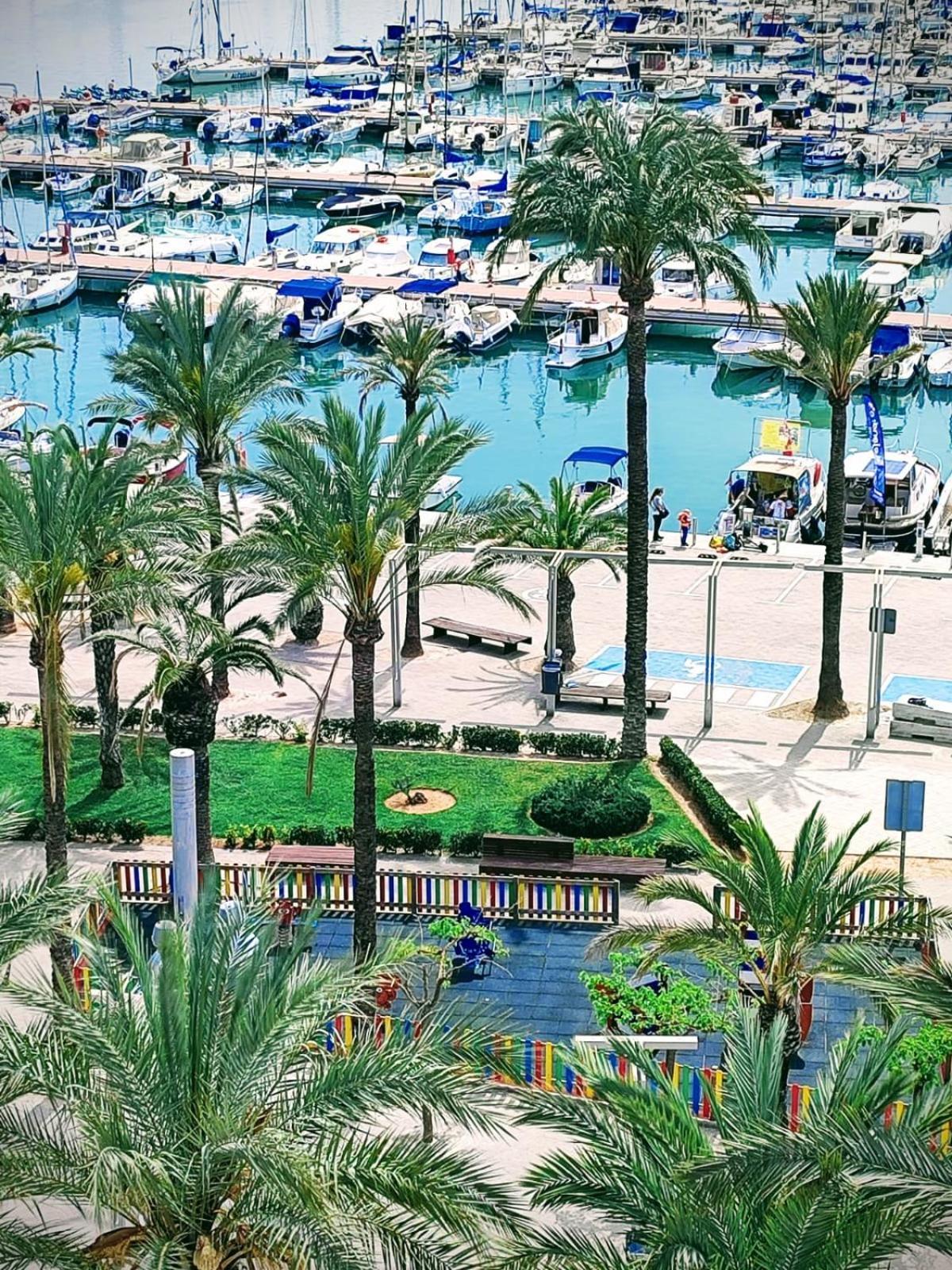 Tranquilo Apartamento Con Vistas Al Mar. Port de Alcudia  Exterior photo